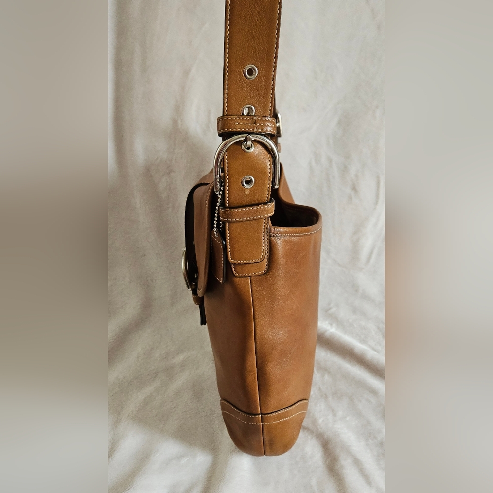 Coach Vintage Soho/Hobo Crossbody Bucket Bag. #G3S-9481 - Picture 3 of 12